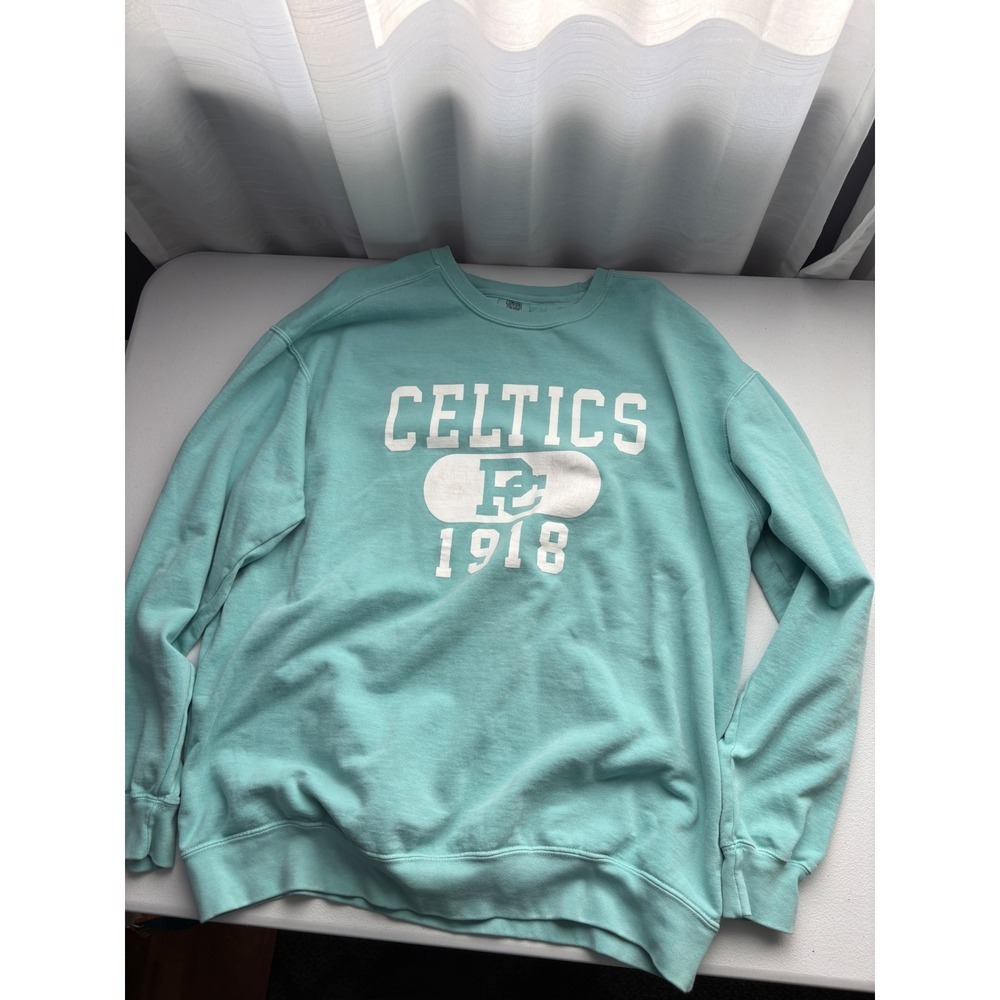 Comfort Colors Providence Catholic Celtics 1918 Graphic‎ Sweatshirt XL